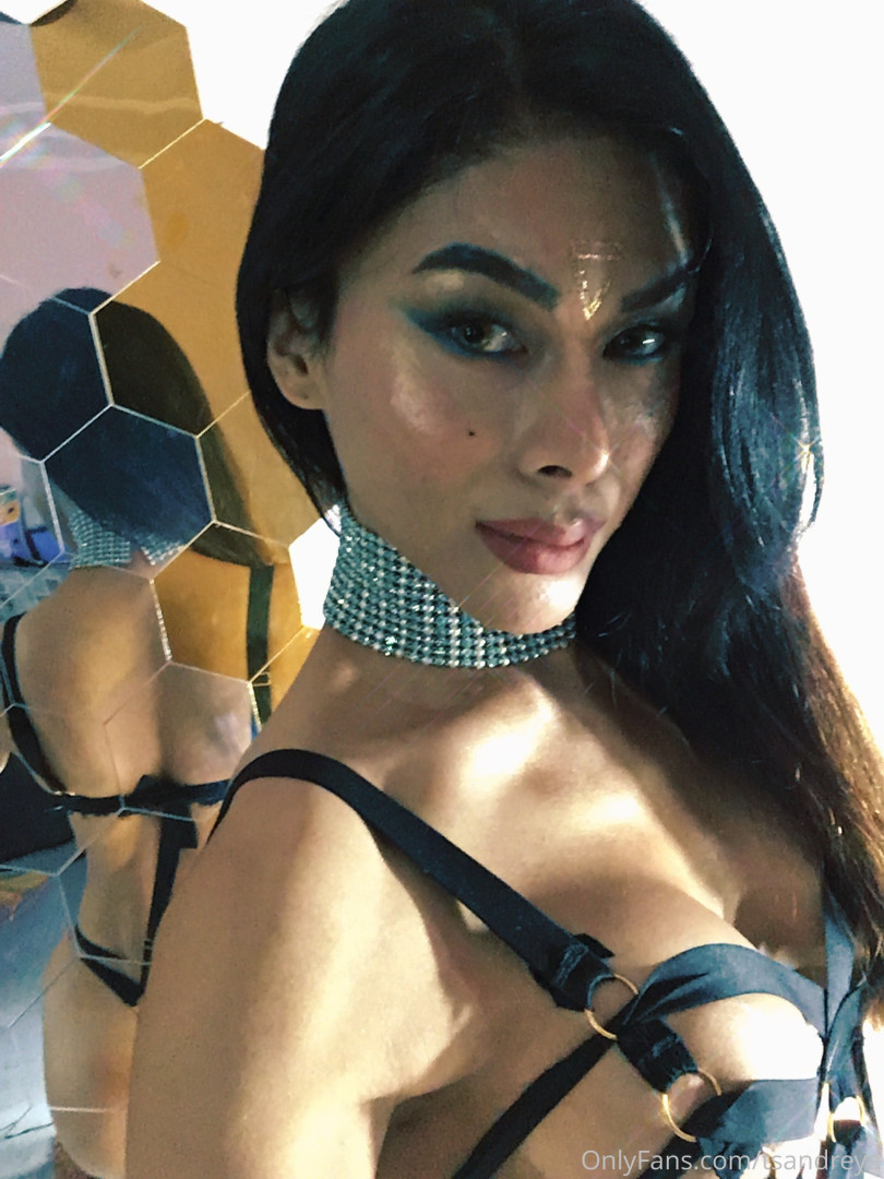 Photo by tssabrinaanndrey published on October 14,2023 20:01:46 - BestThots