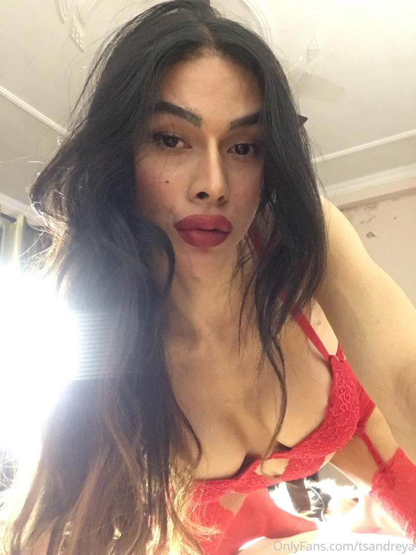 Photo by tssabrinaanndrey published on October 14,2023 21:02:18 - BestThots