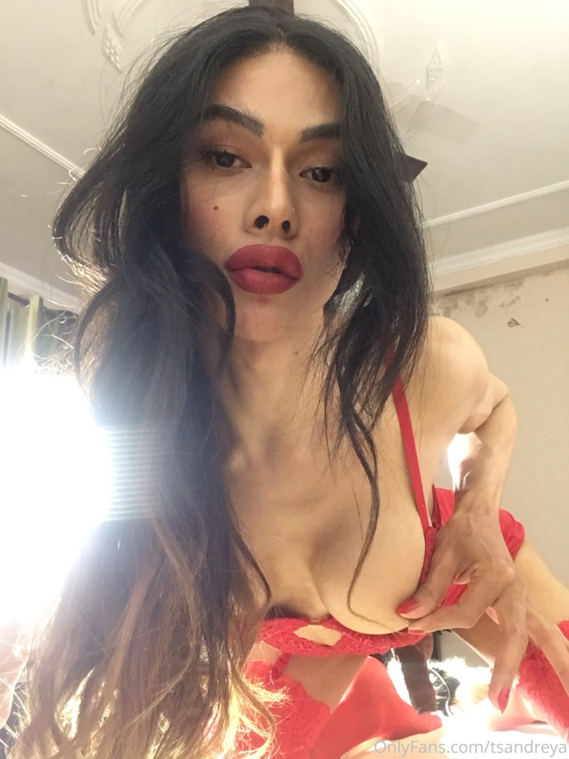 Photo by tssabrinaanndrey published on October 14,2023 22:44:59 - BestThots