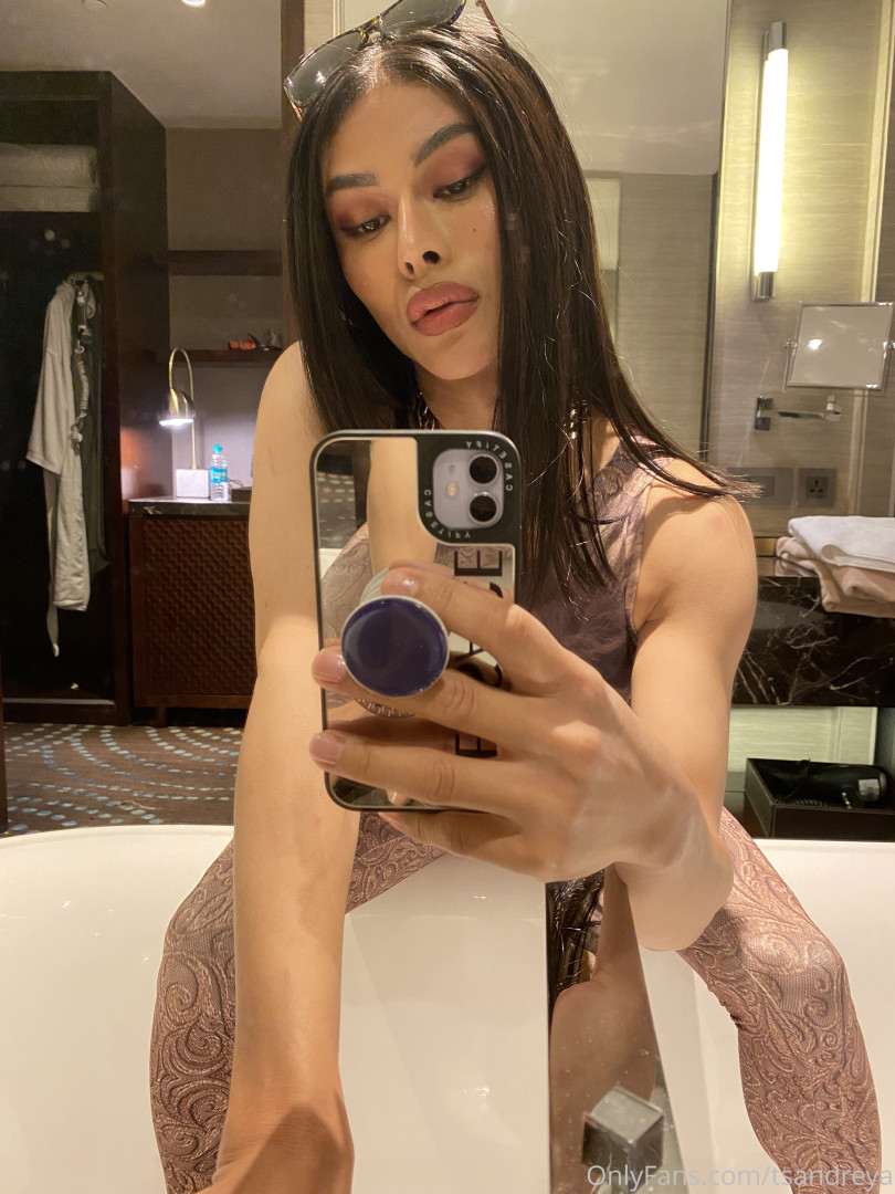 Photo by tssabrinaanndrey published on October 14,2023 23:39:20 - BestThots