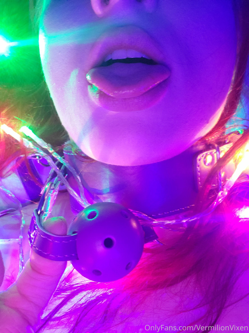 Photo by vermilionvixen published on October 16,2023 20:13:10 - BestThots