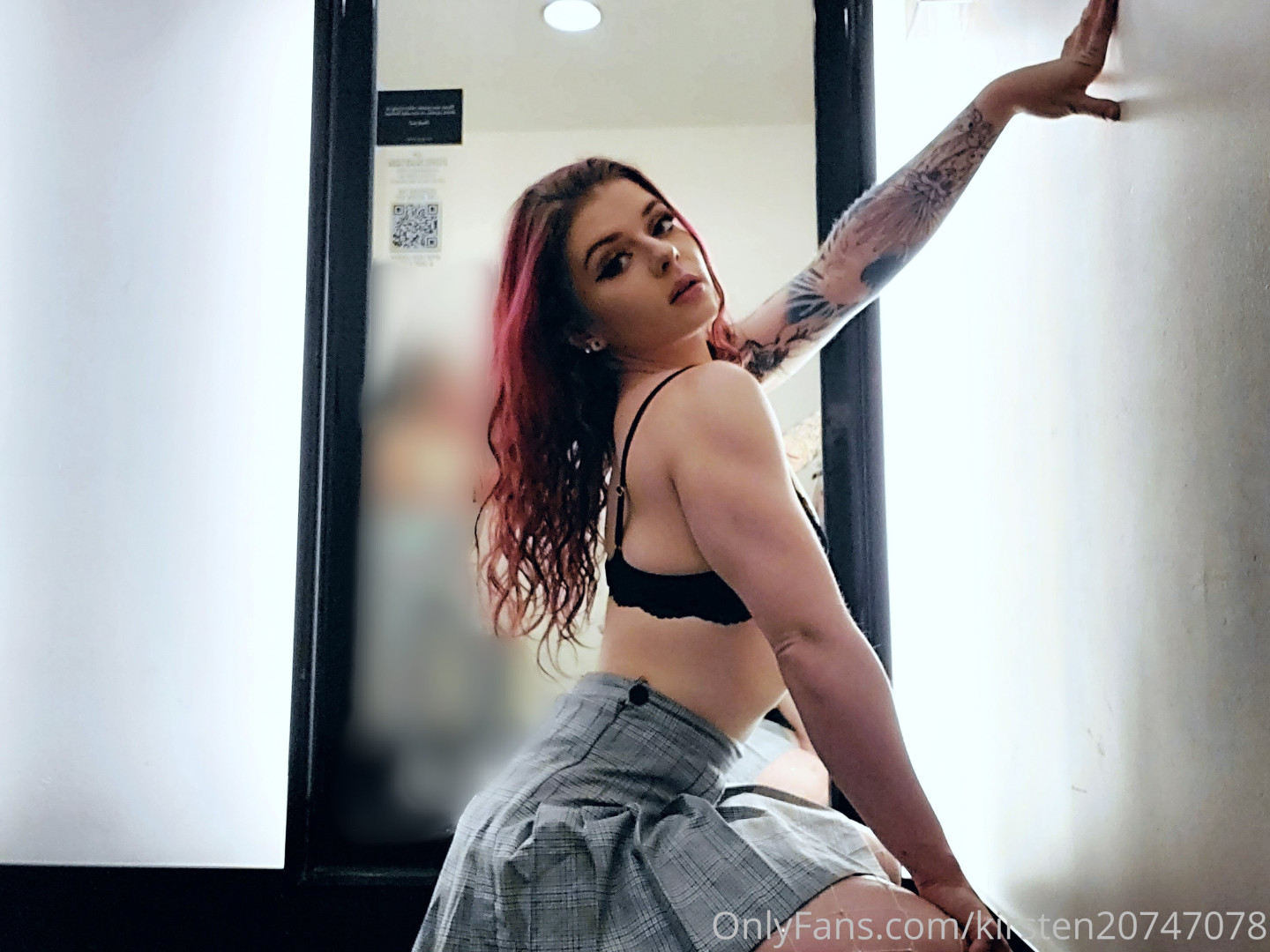 Photo by vermilionvixen published on October 16,2023 20:21:18 - BestThots