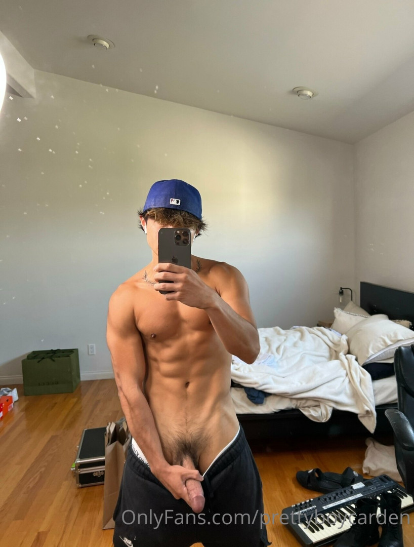 Photo by prettyboyaedan published on October 17,2023 01:50:44 - BestThots