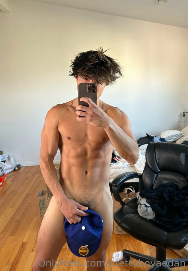 Photo by prettyboyaedan published on October 17,2023 01:50:50 - BestThots