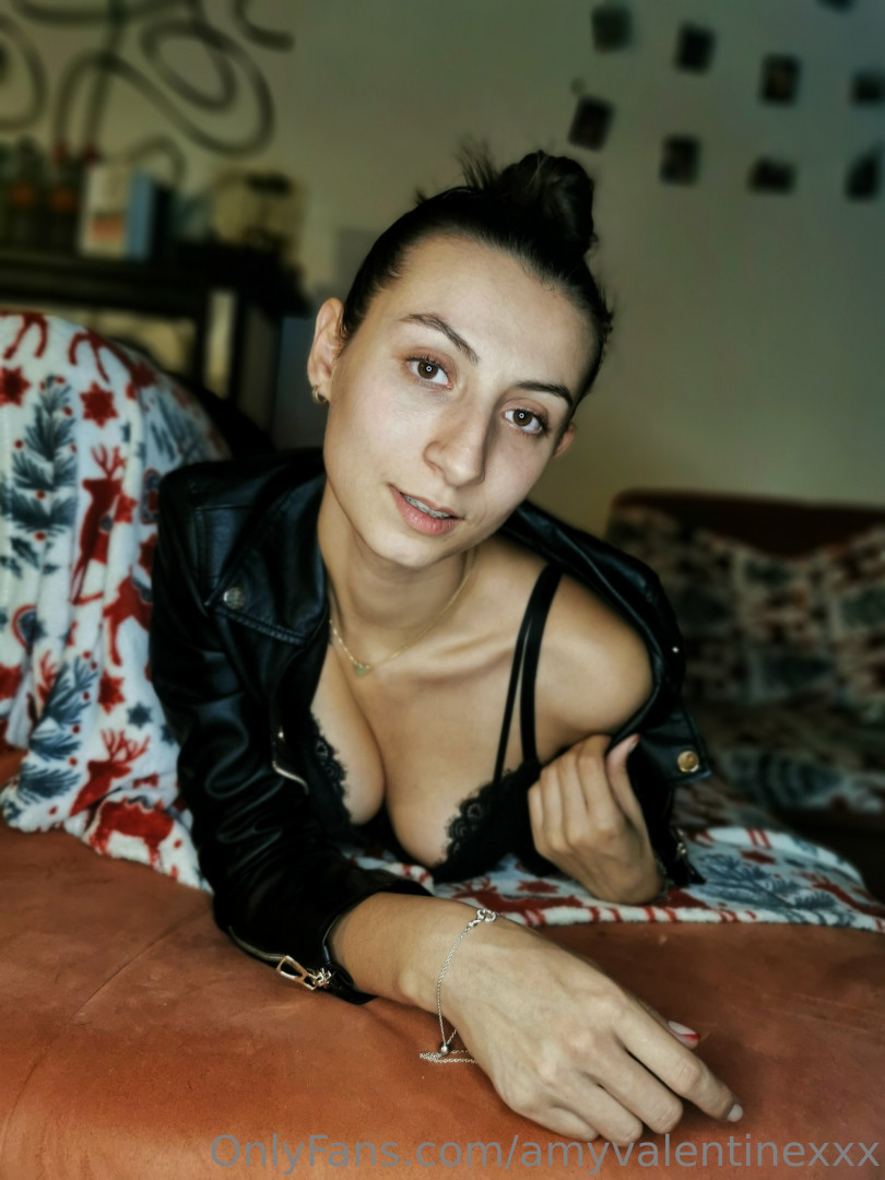 Photo by amyvalentinexxx published on June 3,2023 01:41:27 - BestThots