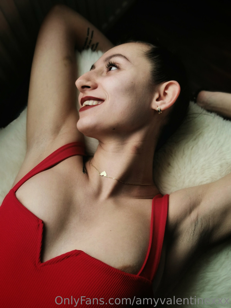 Photo by amyvalentinexxx published on October 15,2023 17:30:22 - BestThots