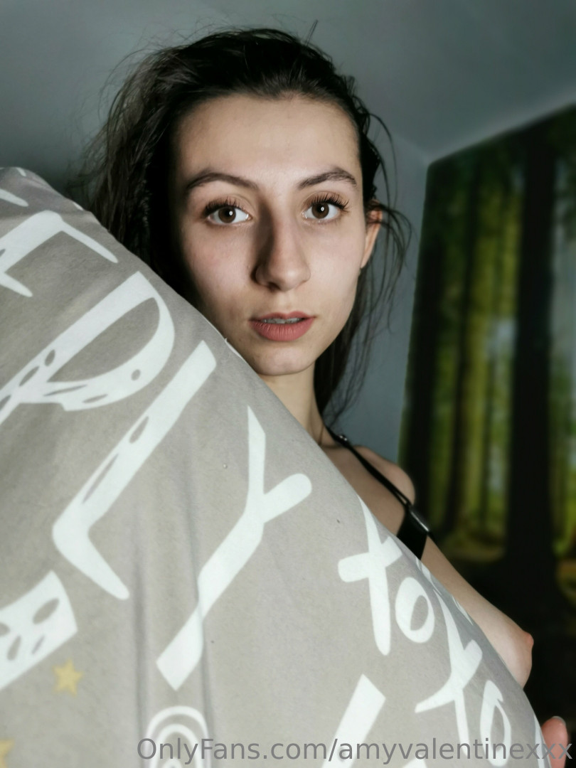 Photo by amyvalentinexxx published on November 21,2023 05:45:17 - BestThots