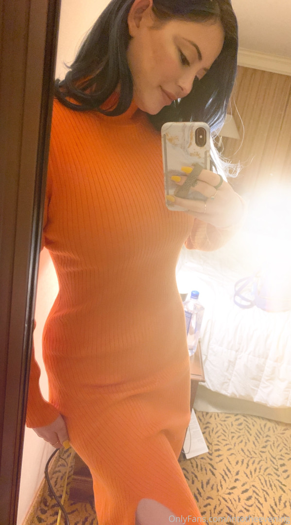 Photo by evemarlowe published on October 16,2023 18:54:40 - BestThots