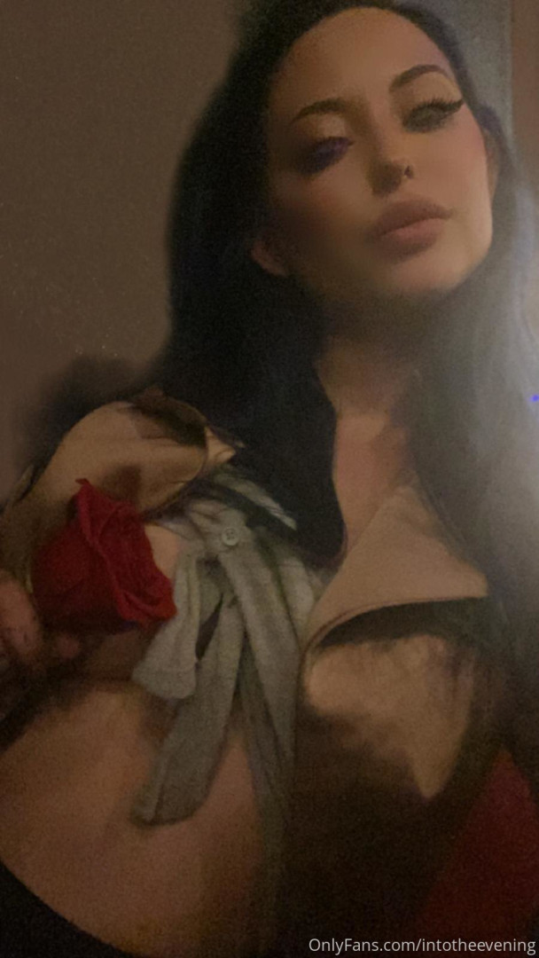 Photo by evemarlowe published on October 16,2023 19:09:56 - BestThots