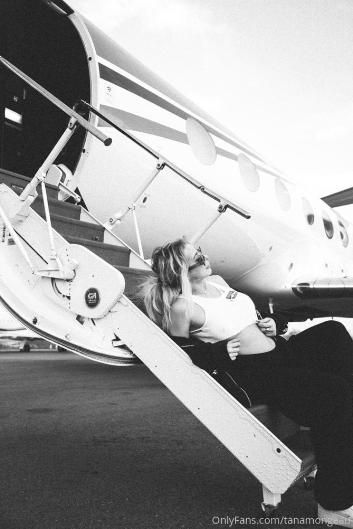 Photo by tanamongeau published on August 12,2023 02:16:21 - BestThots