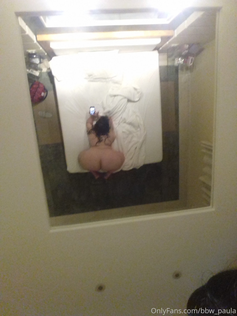 Photo by bbw_paula published on December 10,2023 10:30:30 - BestThots