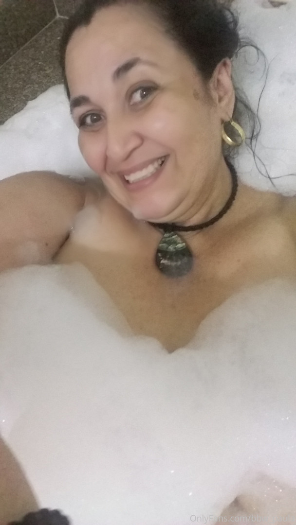 Photo by bbw_paula published on December 10,2023 10:37:09 - BestThots