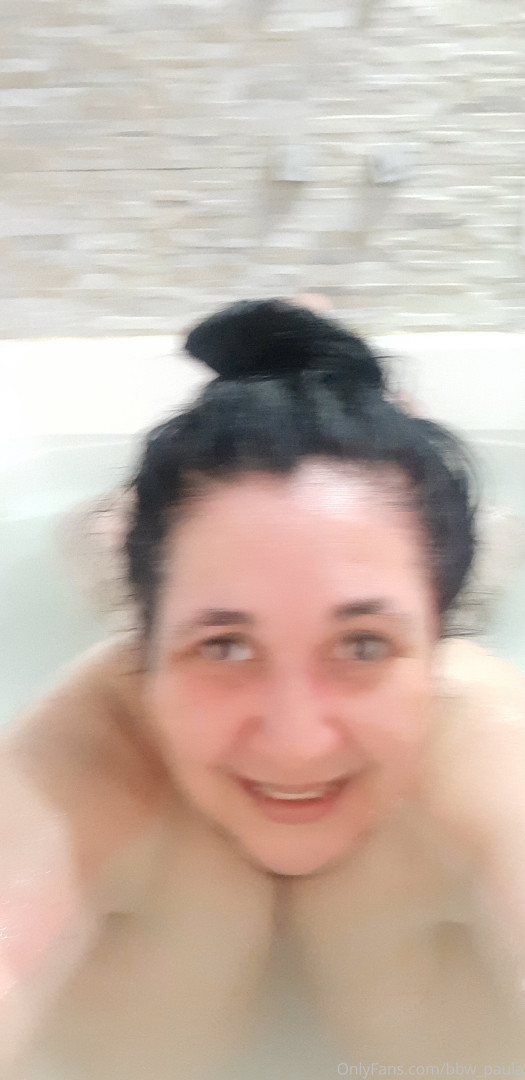 Photo by bbw_paula published on December 10,2023 10:38:13 - BestThots