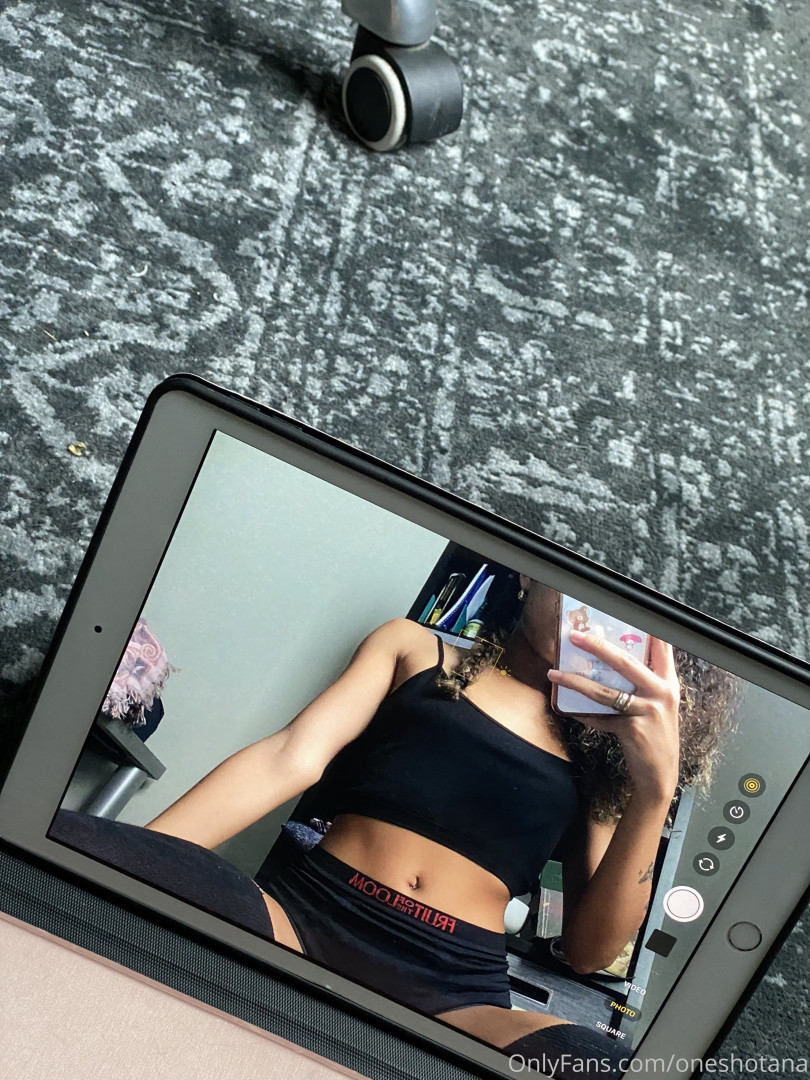 Photo by oneshotana published on October 12,2023 17:08:39 - BestThots
