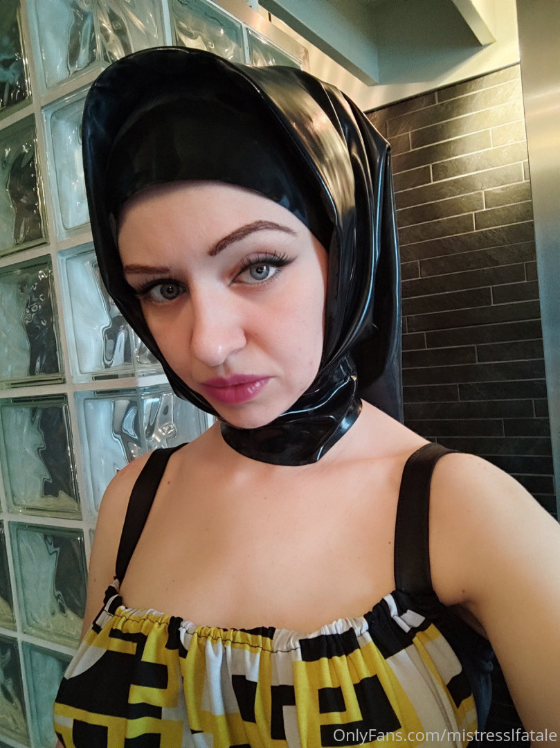 Photo by mistresslfatale published on October 16,2023 11:01:35 - BestThots