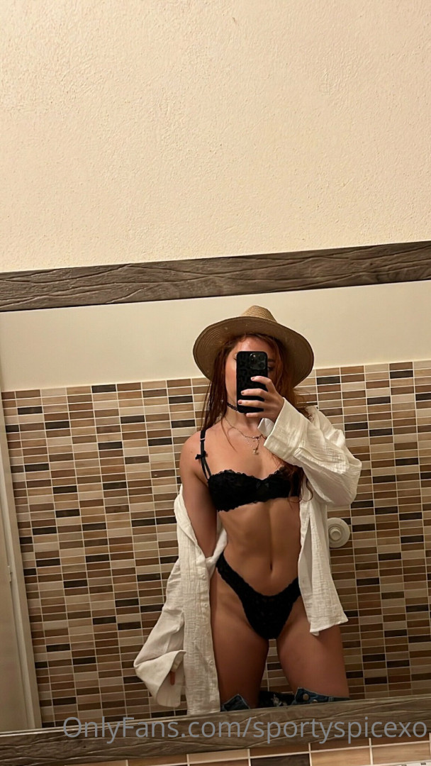 Photo by sportyspicexo published on October 16,2023 14:56:51 - BestThots