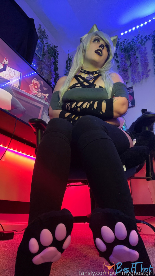 Photo by gummyghostgirl published on January 26,2025 19:00:45 - BestThots