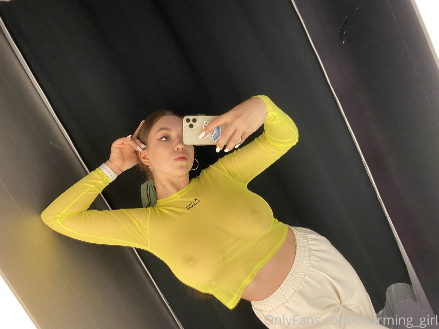 Photo by charming_girl published on September 1,2023 07:42:27 - BestThots