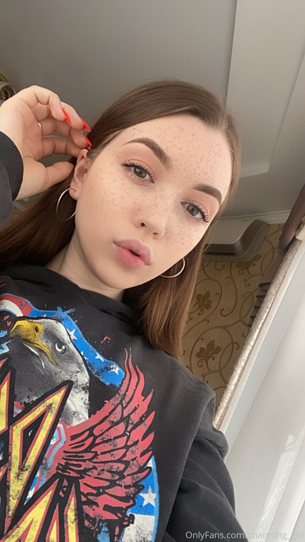Photo by charming_girl published on September 1,2023 08:31:13 - BestThots