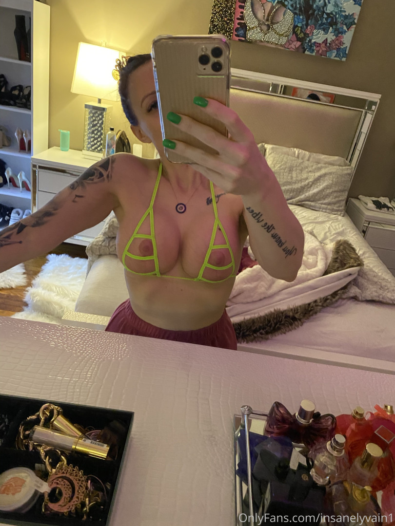 Photo by moneybirdette published on October 16,2023 21:14:31 - BestThots