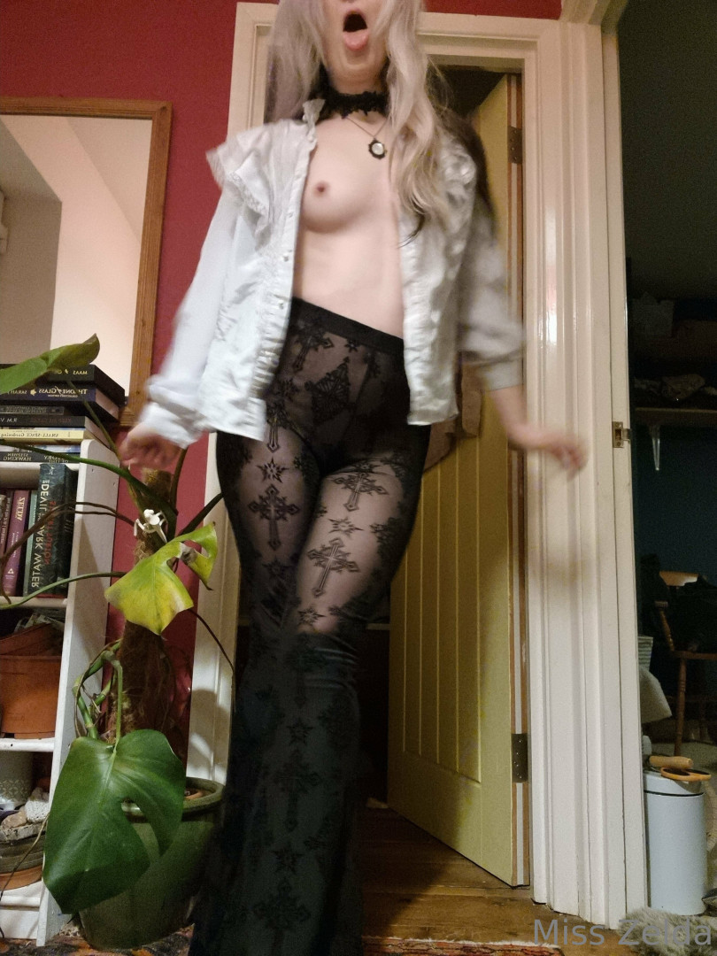 Photo by pantieprincess23 published on August 18,2023 06:00:05 - BestThots