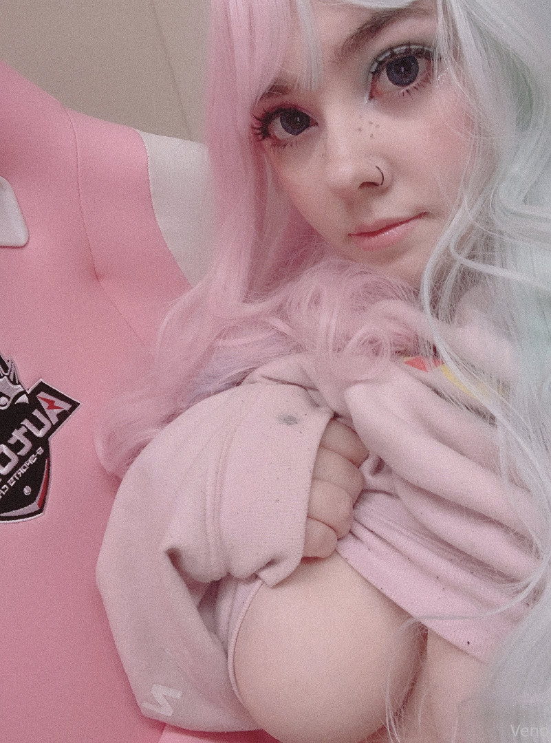 Photo by venomous_dolly published on October 16,2023 16:20:52 - BestThots