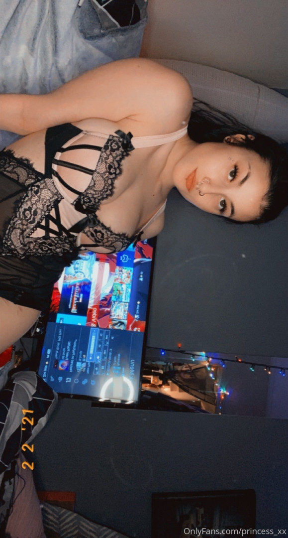 Photo by indigotaylorxx published on October 12,2023 07:22:50 - BestThots