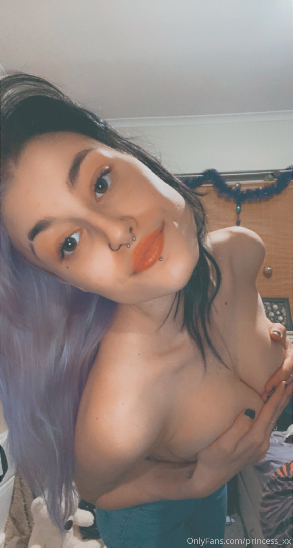Photo by indigotaylorxx published on October 12,2023 08:52:27 - BestThots