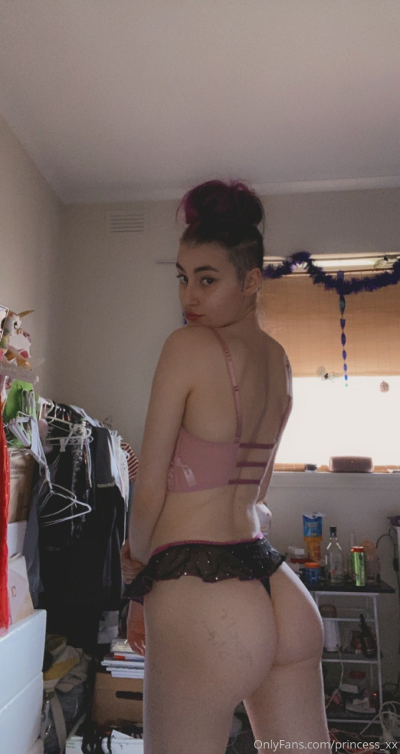 Photo by indigotaylorxx published on October 12,2023 09:09:26 - BestThots