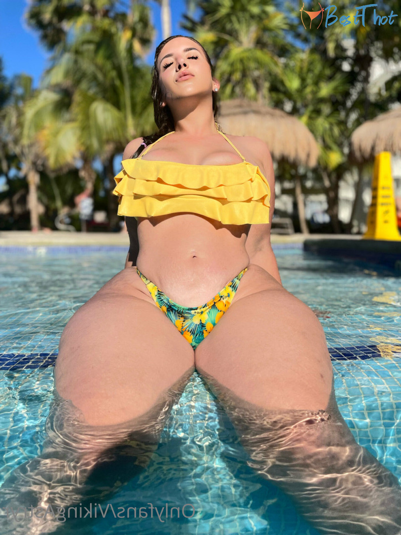 Photo by vikingastryr published on December 13,2024 20:04:28 - BestThots