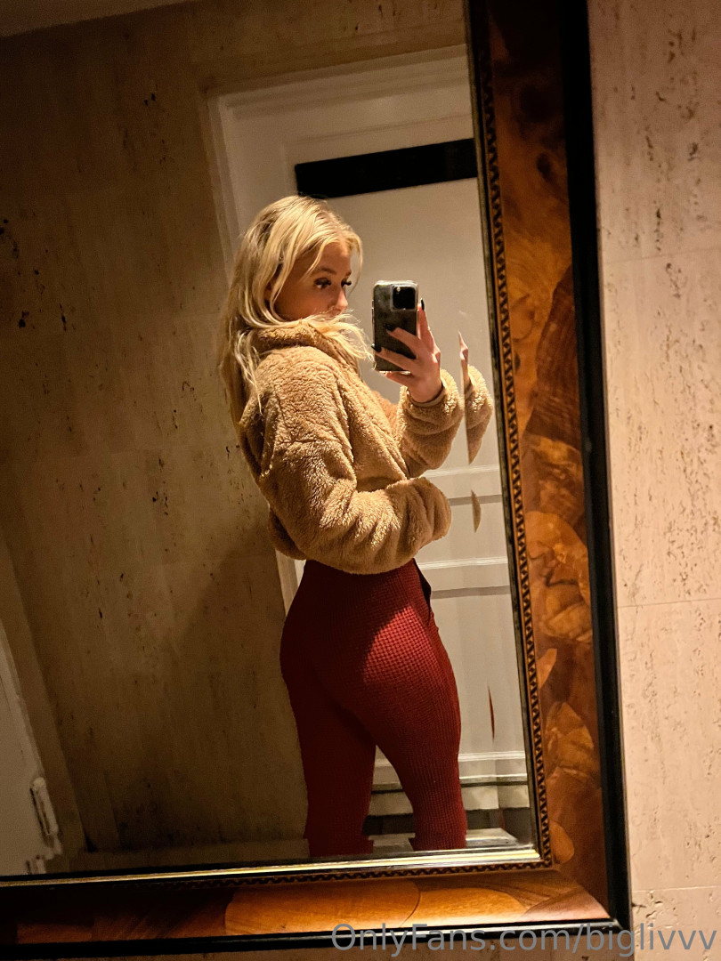 Photo by biglivvv published on June 2,2023 20:03:31 - BestThots