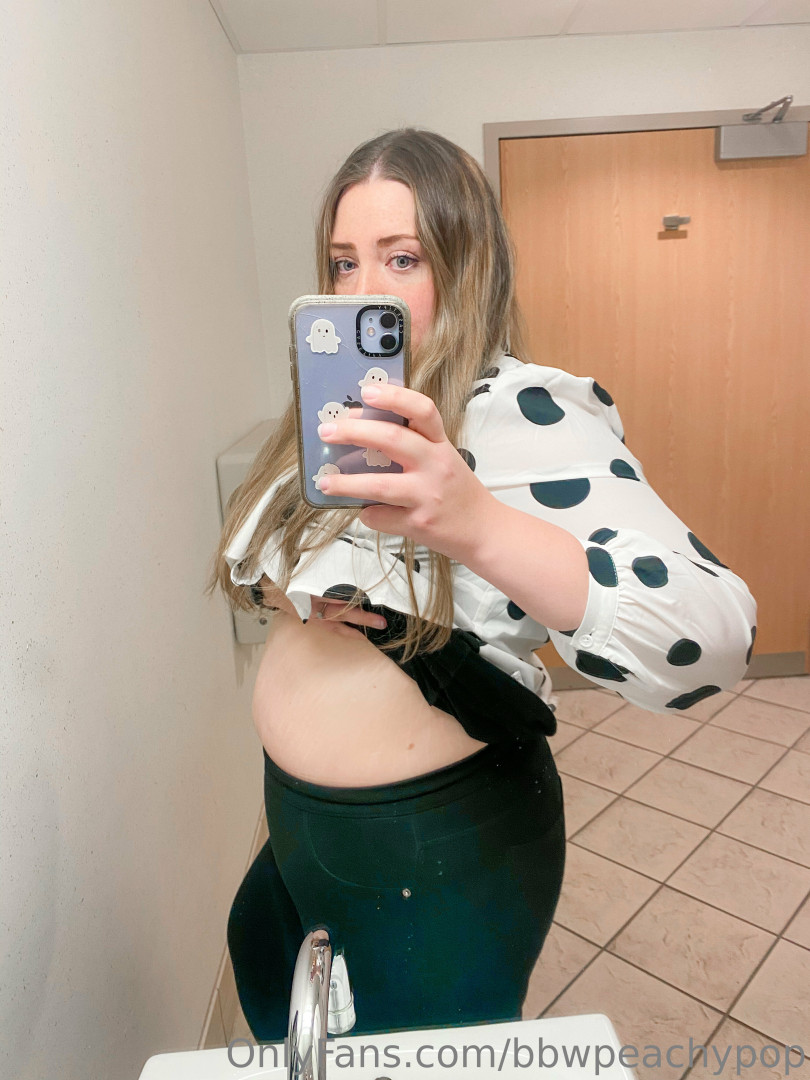 Photo by bbwpeachypop published on July 19,2023 12:52:05 - BestThots