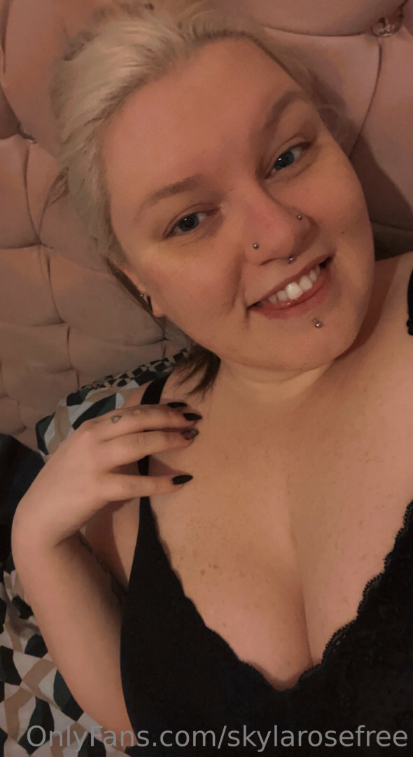 Photo by skylarosefree published on July 3,2023 16:24:26 - BestThots