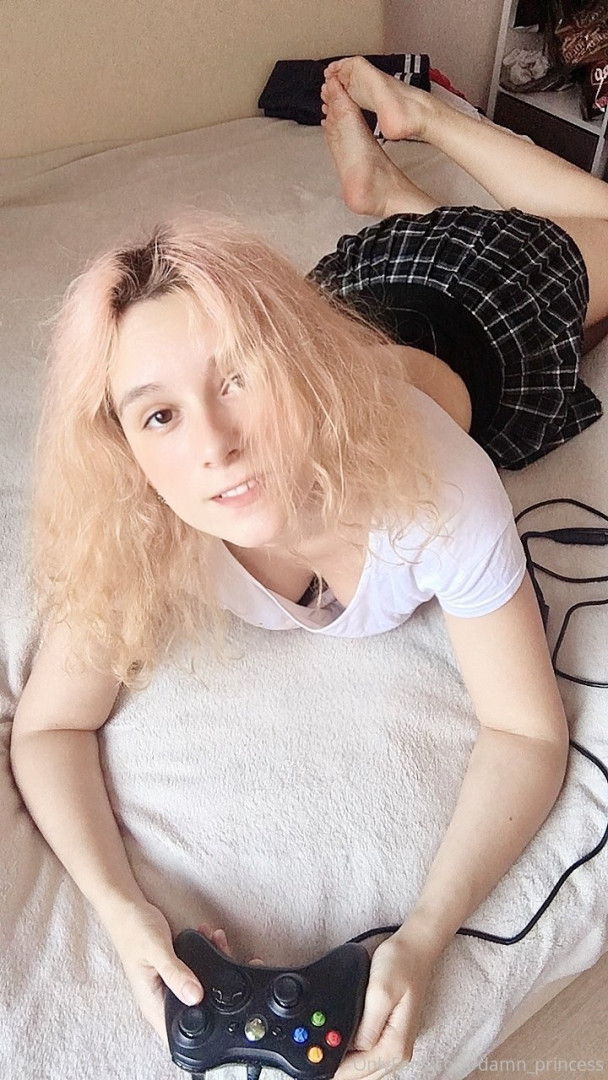 Photo by damn_princess published on October 15,2023 10:54:05 - BestThots
