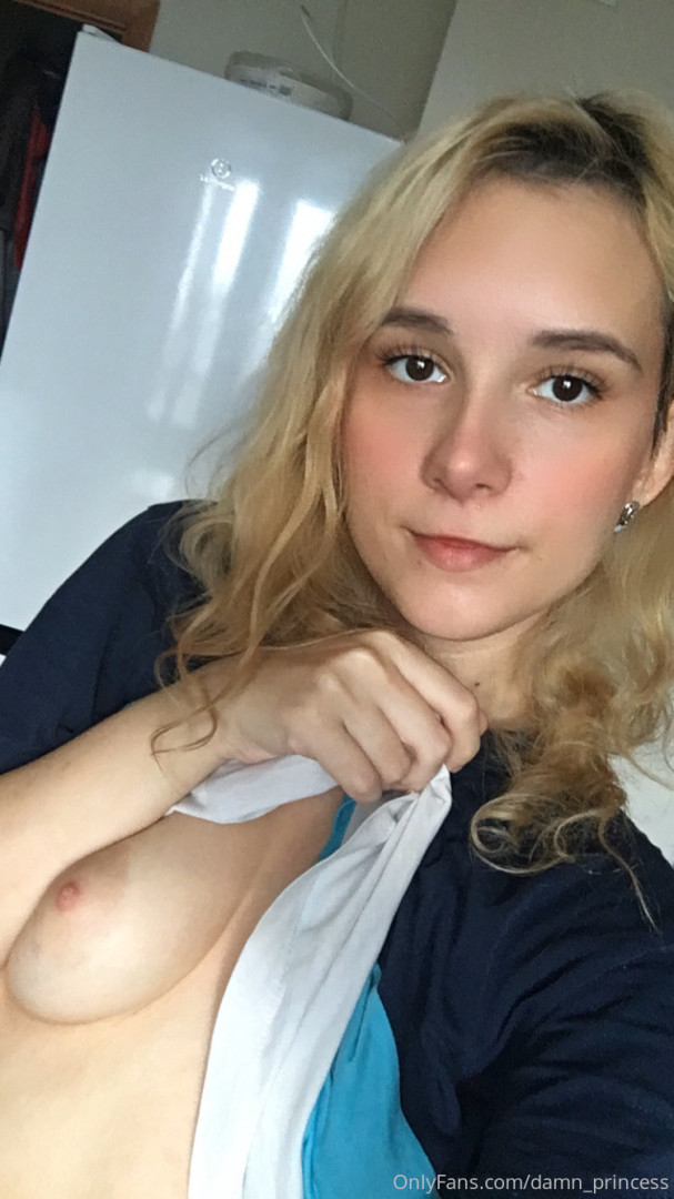 Photo by damn_princess published on October 16,2023 00:52:48 - BestThots