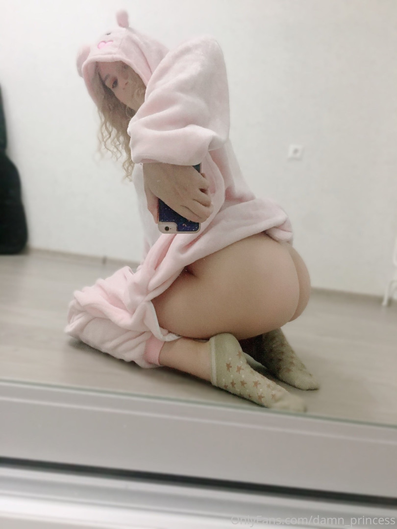 Photo by damn_princess published on October 16,2023 01:24:45 - BestThots