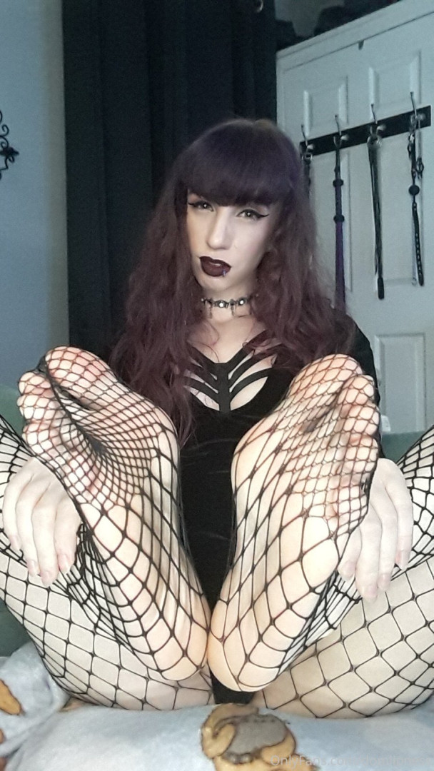 Photo by domlioness published on June 10,2023 05:00:54 - BestThots