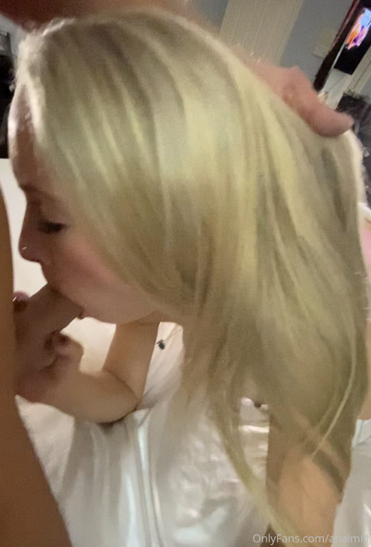 Photo by hotwifeshan published on October 14,2023 08:27:10 - BestThots