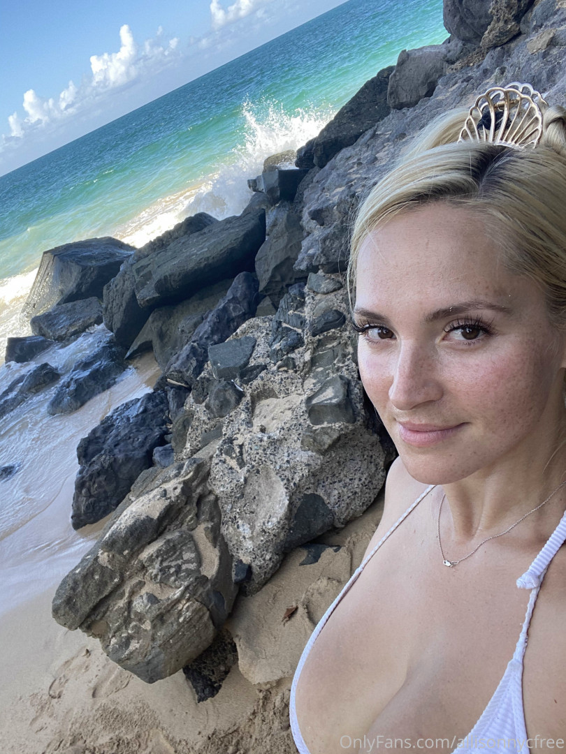 Photo by allisonnycfree published on November 20,2023 08:34:32 - BestThots