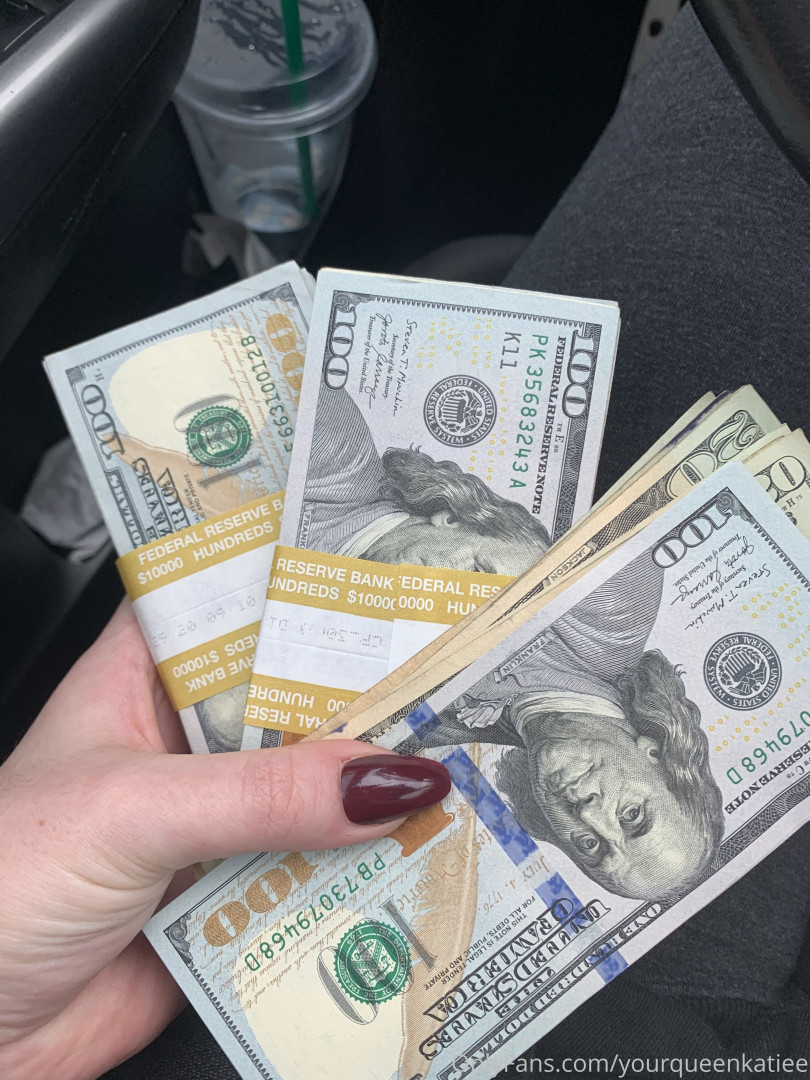 Photo by yourqueenkatiee published on May 15,2023 18:05:29 - BestThots