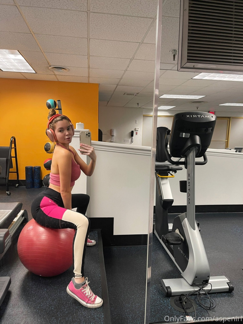 Photo by aspenirl published on November 24,2023 12:37:31 - BestThots