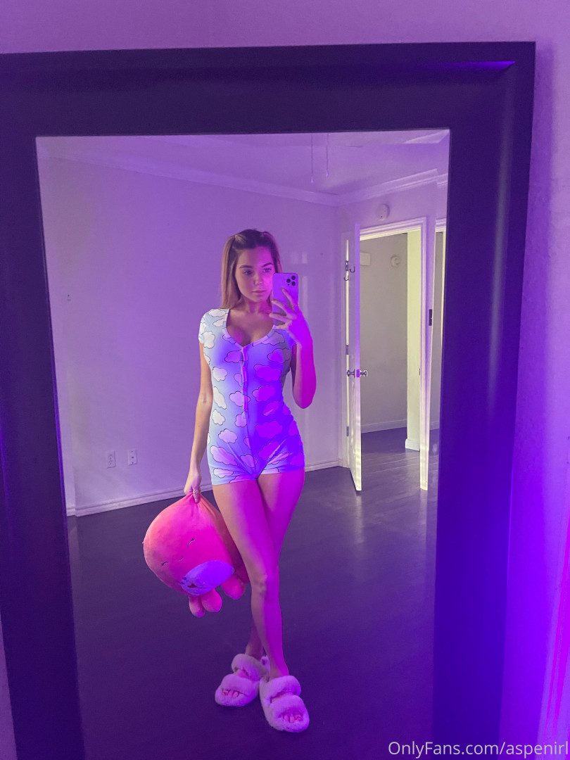 Photo by aspenirl published on November 24,2023 12:38:25 - BestThots