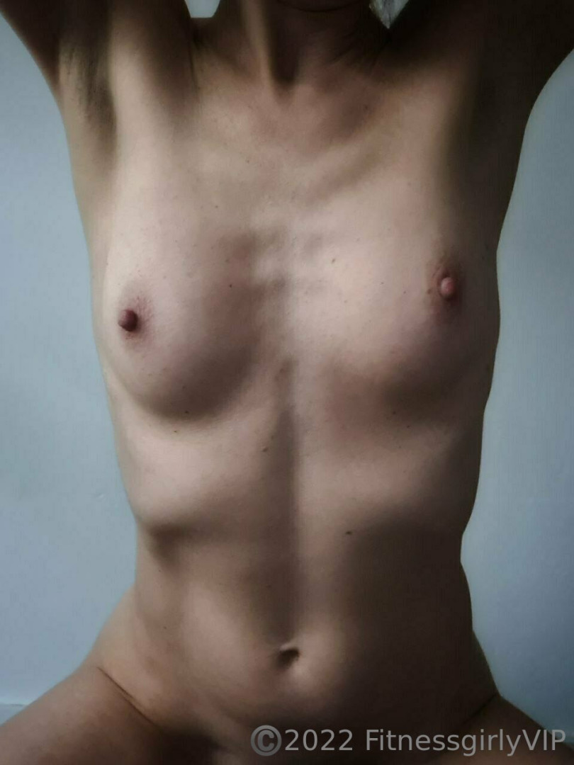 Photo by fitnessgirlyvip published on July 27,2023 16:32:47 - BestThots