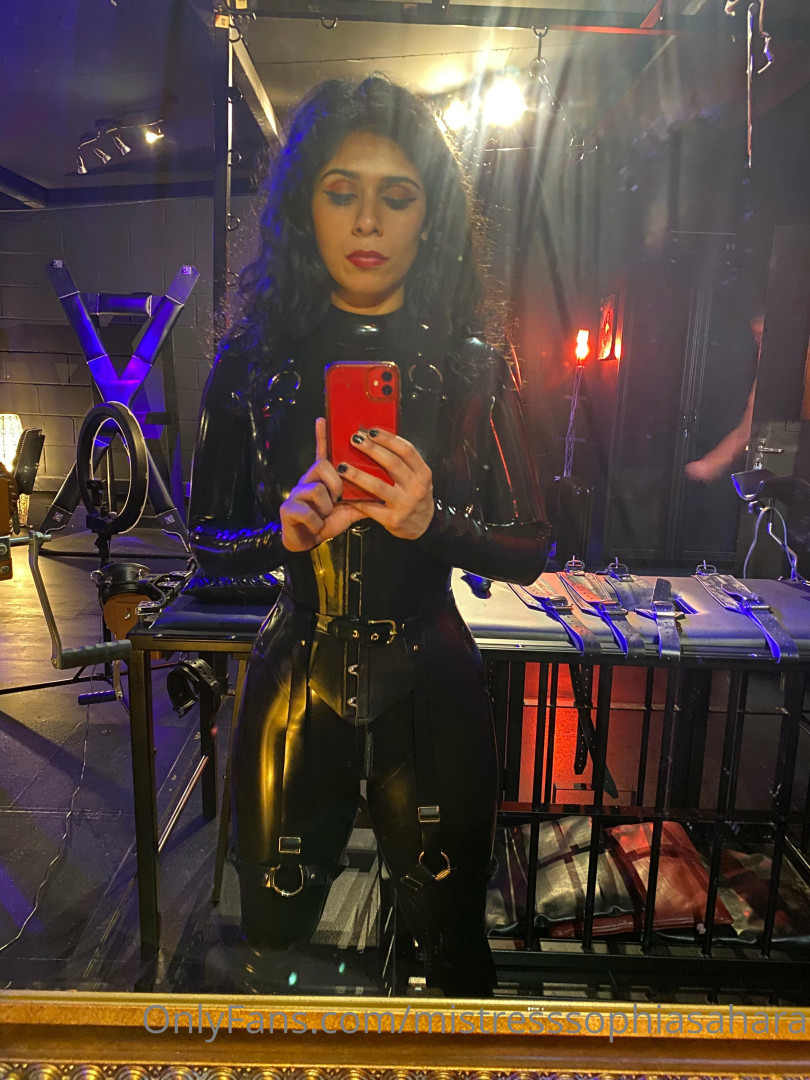 Photo by mistresssophiasahara published on July 7,2023 05:34:22 - BestThots