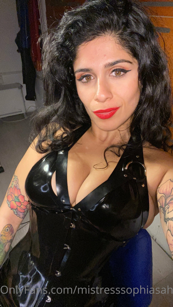 Photo by mistresssophiasahara published on July 7,2023 05:36:42 - BestThots