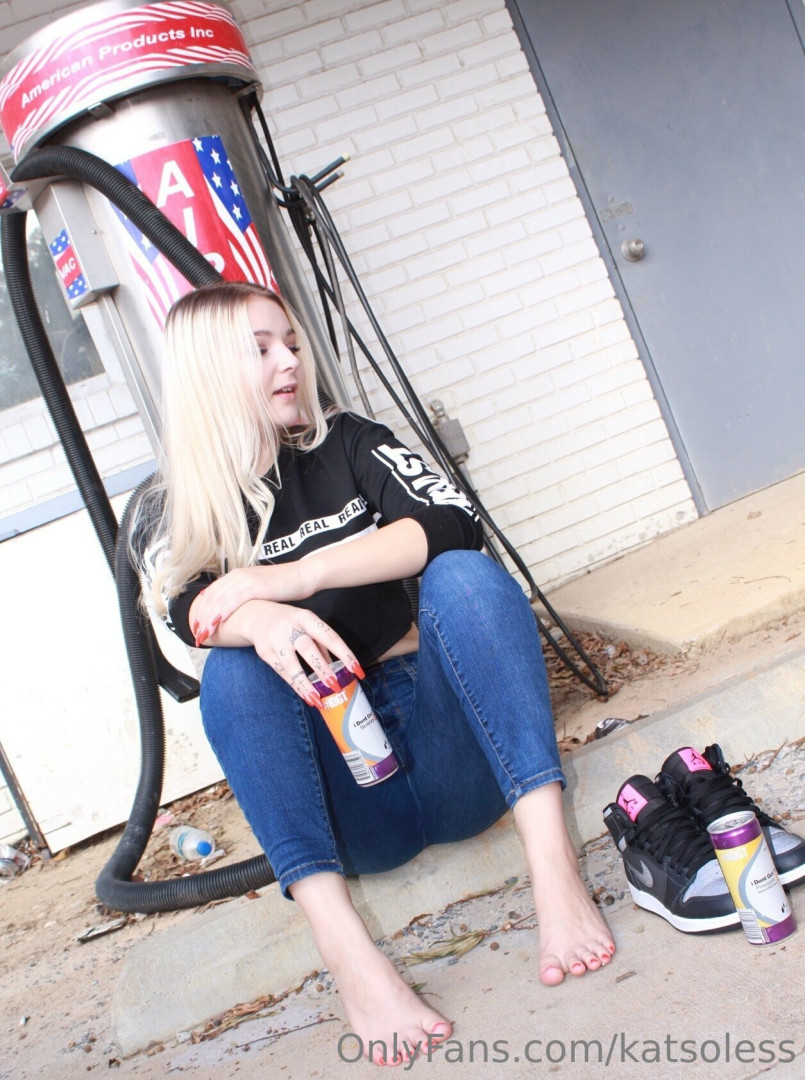 Photo by katsoless published on June 8,2023 10:00:47 - BestThots