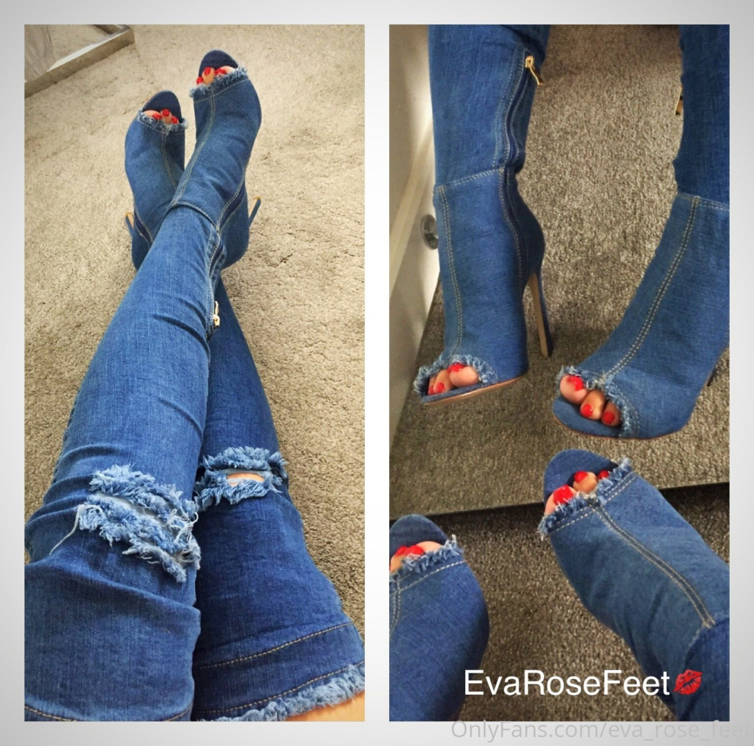 Photo by eva_rose_feet published on January 14,2024 20:37:59 - BestThots