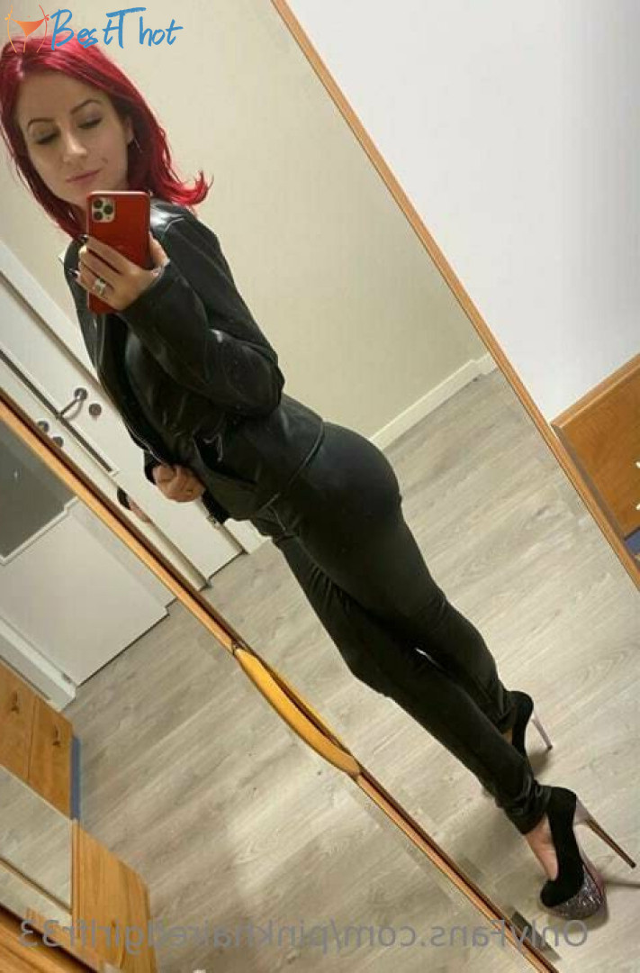 Photo by pinkhairedgirlfr33 published on January 2,2025 11:15:45 - BestThots