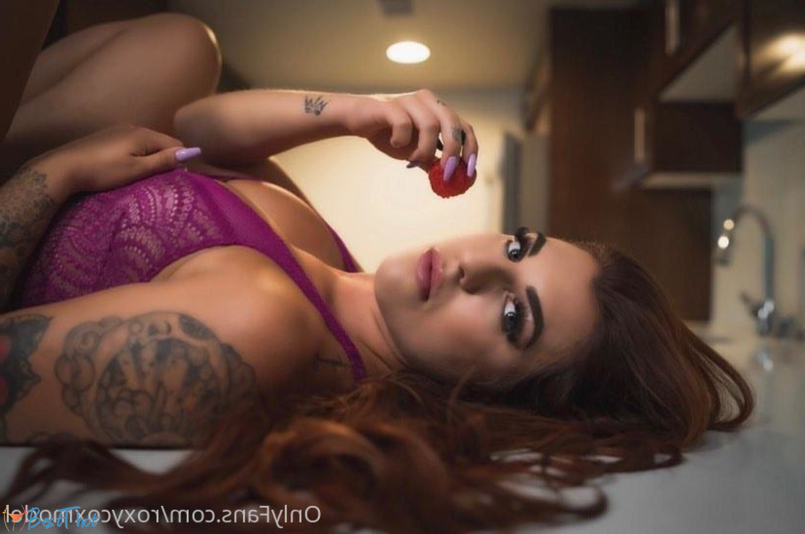 Photo by roxycoxmodel published on December 23,2024 03:14:18 - BestThots