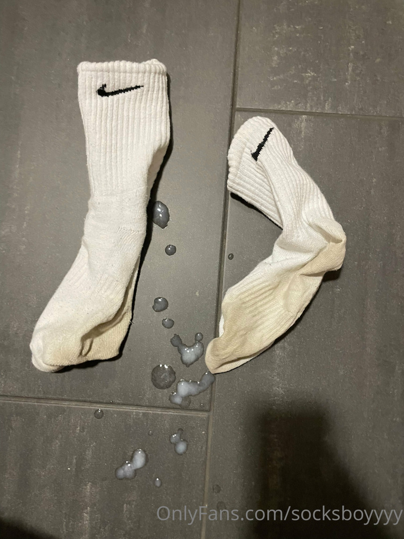 Photo by socksboyyyy published on May 17,2023 20:50:40 - BestThots